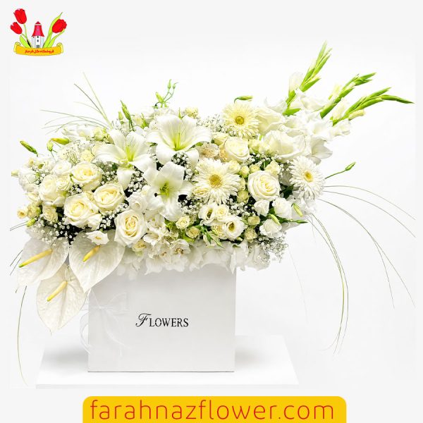 باکس گل مناسبت تسلیت کد T001 گل فرحناز 600x600