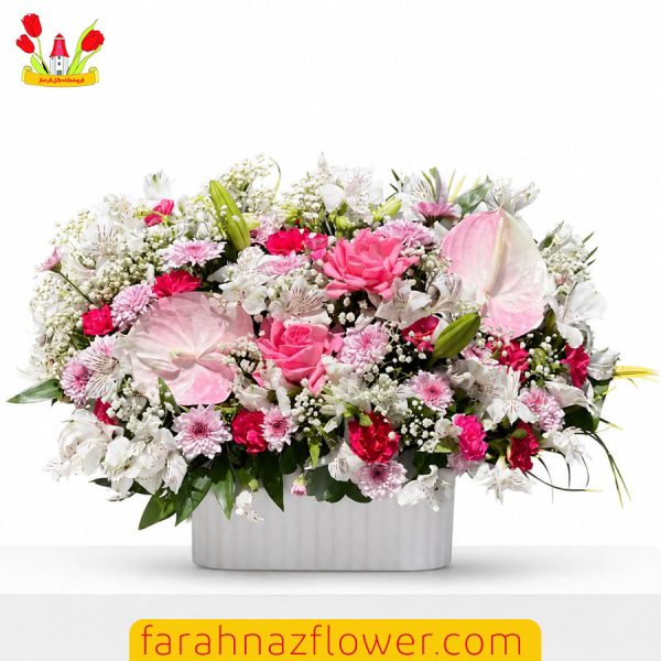 باکس گل مناسبتی کد M005 گل فرحناز