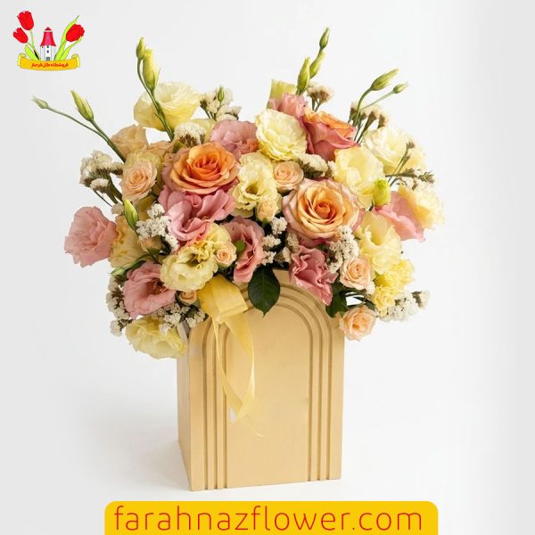باکس گل سفارشی لیسیانتوس و رز کد A004 گل فرحناز
