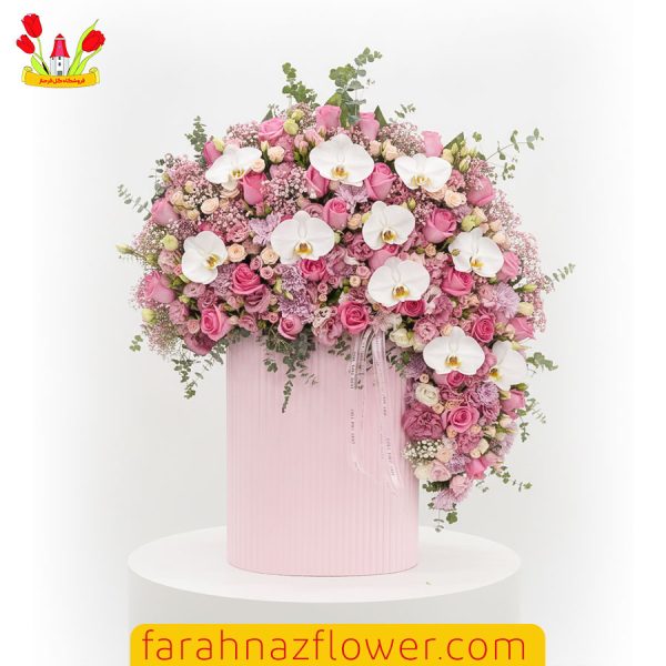 سفارش آنلاین باکس خواستگاری ارکیده و رز مینیاتور کد K033 گل فرحناز